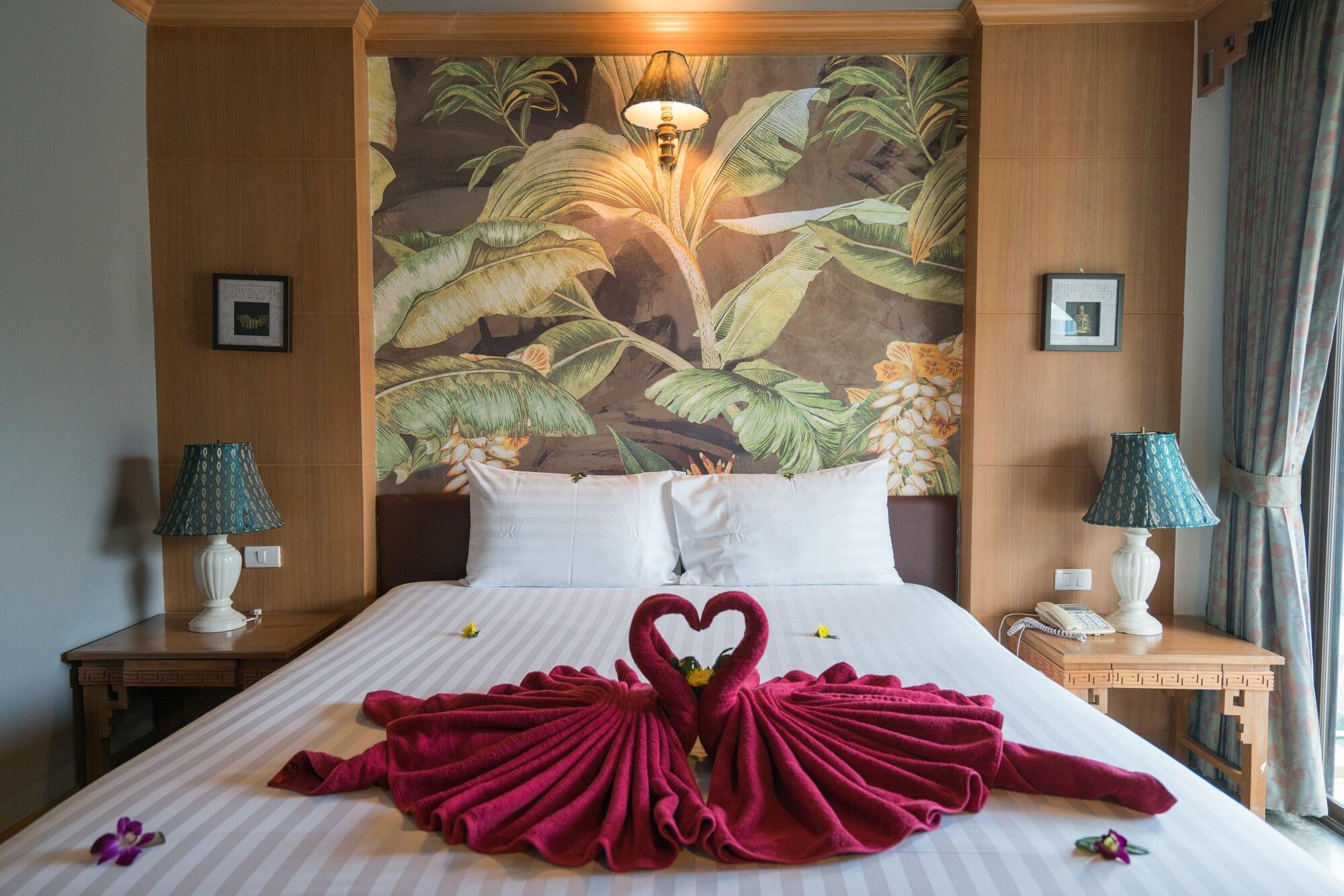 Minatale Phuket Hotel Patong Kültér fotó